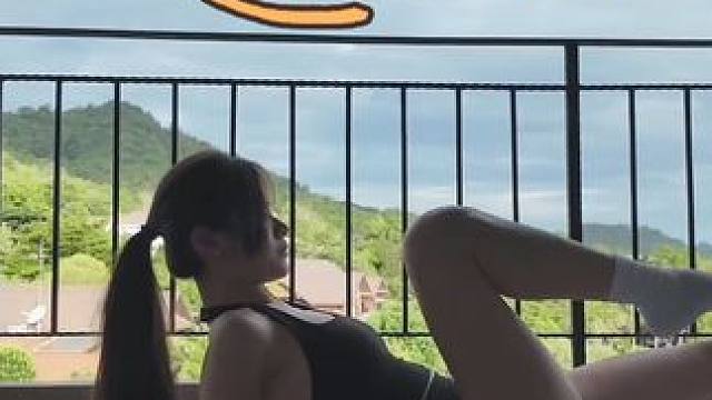 简单普拉提运动
#瑜伽美女 #瑜伽