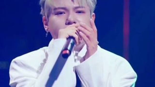 今天就要做老大#zeta酒吧 #网红酒吧打卡 #老大 #现场版live #驻唱歌手