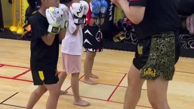 万丈高楼平底起！基本功很重要#自由搏击 #格斗 #踢拳