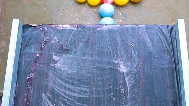 滚瓶子下刀山爆破解压时刻