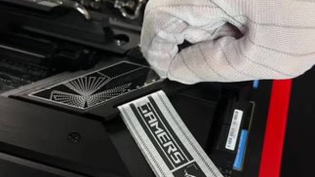 小小世界，开心至上。 #电脑 #diy电脑 #华硕 #4090 #显卡