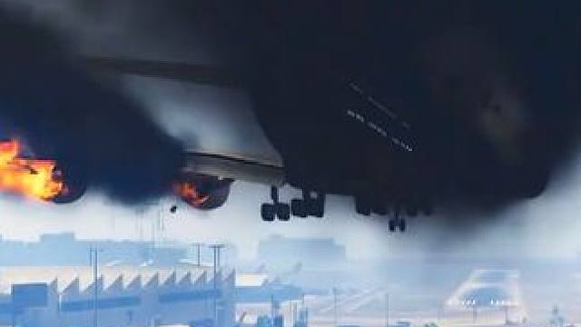 客机三过家门而不入，着火的情况非常严重#飞机