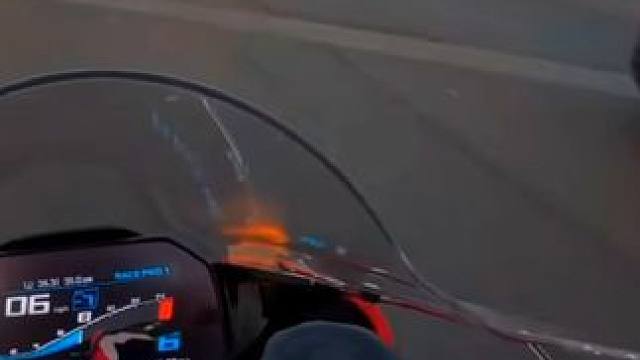 "我不怪你 我也恨我自己"#机车小琦 #专业动作请勿模仿