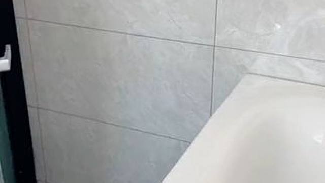 家里的柜门房门总是有碰撞声！有了这样的硅胶防撞颗粒就很实用。哪碰撞贴哪里。看起来不起眼，家里很多地方