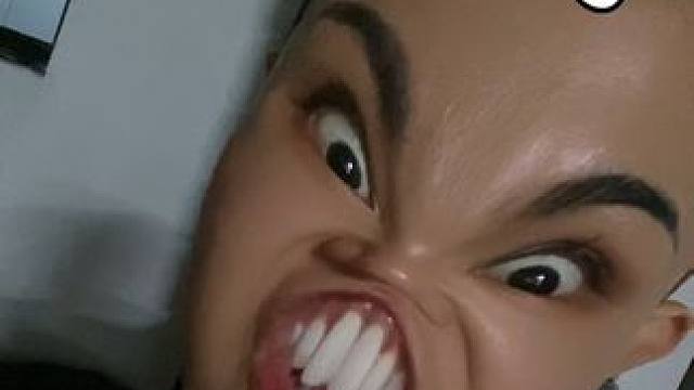 怎么看我也不像坏银