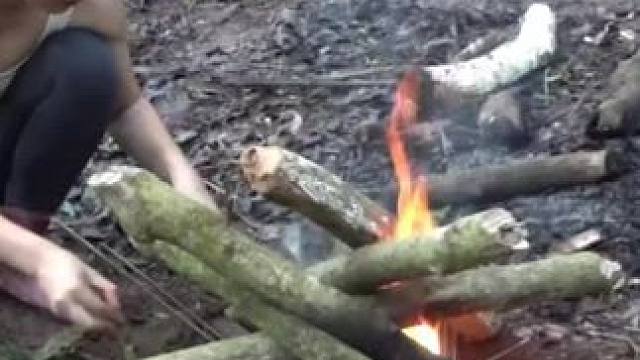 #丛林求生纪录片 #野外生活纪录片 #感受大自然的气息和美景 #大山深处自然美山清水秀好风光 #野外