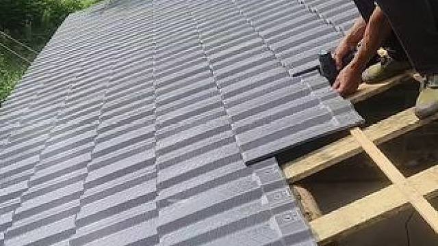 专业换瓦#专业的事交给专业的人 #施工现场实拍 #上热门