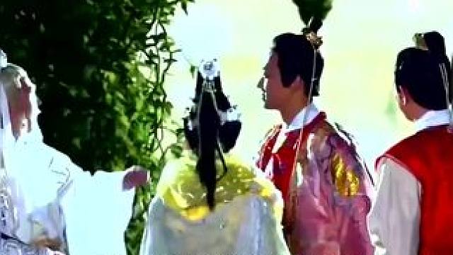 下载《西瓜视频》，免费观看精彩后续/精彩海量免费短剧免费看！ #因为一个片段看了整部剧