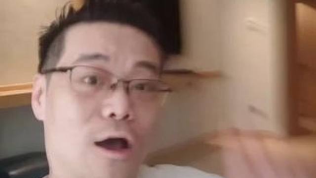 晶核周年庆，坐标三亚！神秘女歌手上过《浪姐》哦！话说小林哥你啥时候到？#晶核新职业影武者 #上晶核周