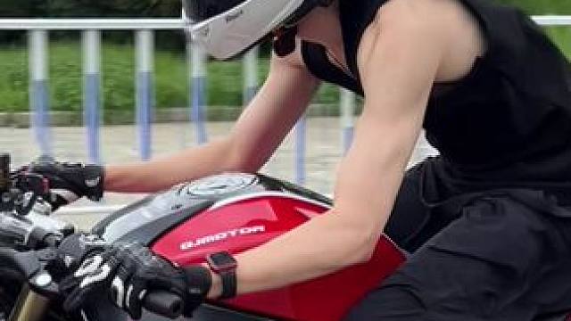 也该我帅一次了 #赛800 #机车