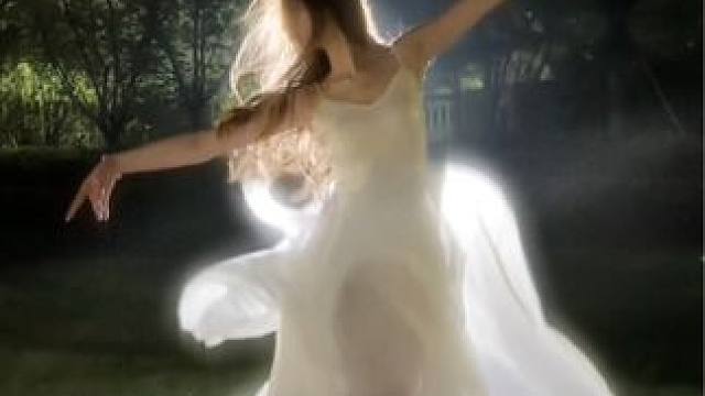 所以 我会是你的偏爱吗#舞蹈 #氛围感 #回忆总是慢动作舞蹈挑战