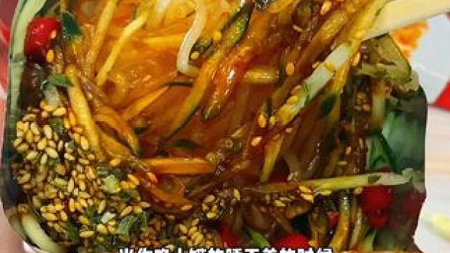 魔芋面真的是馋嘴星人的福音，酸辣过瘾吃饱了还不用洗碗，热量友好真的太好吃啦#魔芋面 #居然被种草啦 