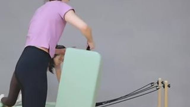 普拉提直播回放最后拉伸#普拉提大器械私教 #练普拉提对女性的好处 #普拉提核心床 #瑜伽普拉提的功效