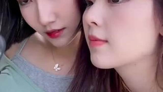 #邻家女孩 #全网笑容最治愈女孩 #模特美女 #车模 #街拍美女