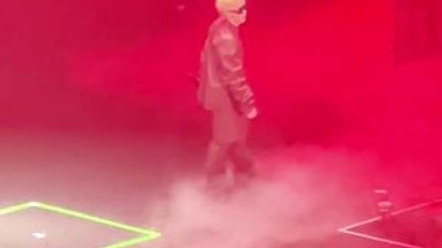 别人买坐票我俩买唱票#tizzyt