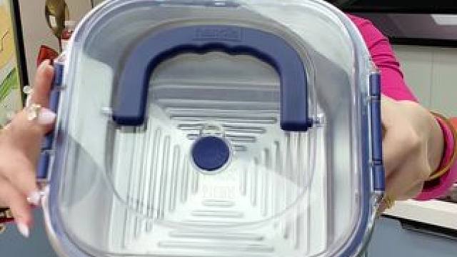 这种手提式的不锈钢保鲜盒用起来还真的很方便#超便宜超划算  #结实耐用  #保鲜盒  #食物保鲜 #