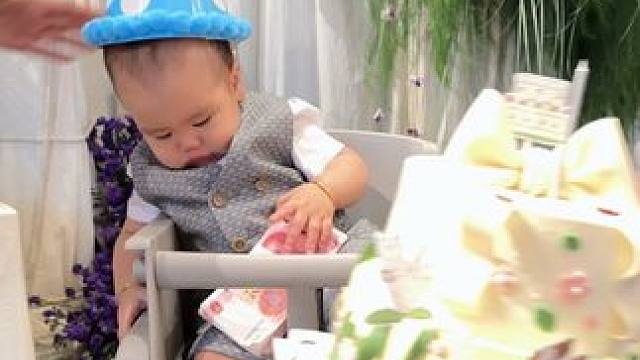 生日快乐 我的小baby 捡到钱就不哭啦#人类幼崽的800个心眼子