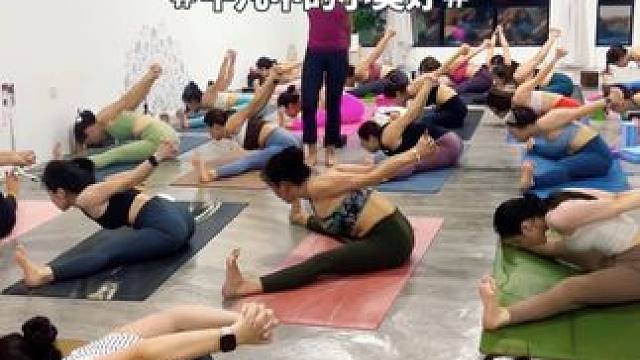 马来西亚课程 马来西亚的公开课练习片段#瑜伽 #瑜伽体式分享 感谢遇见 感谢大家的到来
