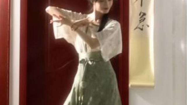 梨花落我心底～ #古典舞 #国风古韵 #浅跳一下