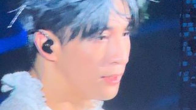 看到我年少一直的偶像一直想哭 永远爱薛之谦#薛之谦 #薛之谦演唱会 #薛之谦北京站巡演 #演唱会 #