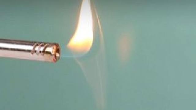 与其让孩子玩手机看电视，不如让孩子玩真实的科学小实验，提升科学思维，增加物理化知识点，打下坚实的科学