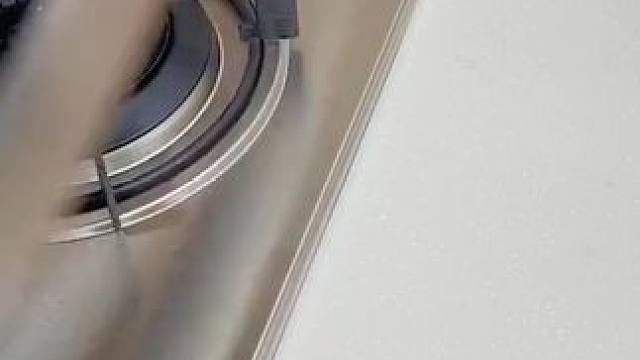 灶台缝隙经常进水，就贴这个#铝箔胶带  防油防水耐高温#美缝贴  #防水防油  #防油贴纸  #灶台