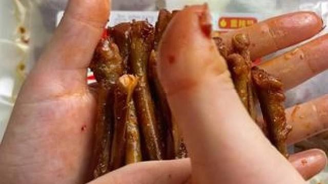 喜欢吃香辣小零食的试一下这款香辣香辣鸭翅真的不会让你失望的！！！#鸭货美食 #妈呀太香了