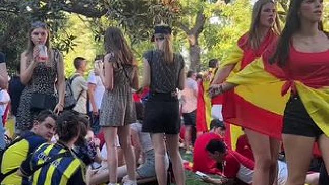 西班牙球迷们太幸福了！羡慕啊！#欧洲杯