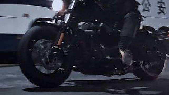 你的宿主很强，但和我比差远了 #机车阿力 #机车阿力的装备库 #jsd减速带