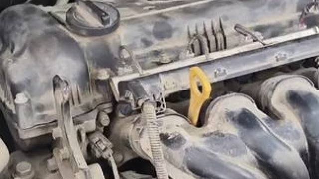 汽车突然无法启动别着急！修理工教你如何自己动手维修！ #汽车保养知识 #机油保养