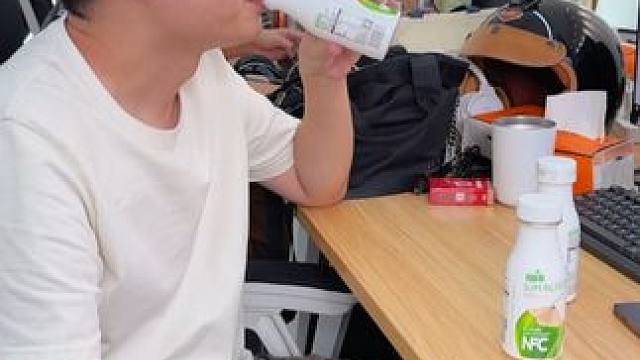 这个价格就到手10瓶#椰子水  看到赶紧囤!#夏日饮品 #好喝不贵