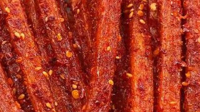 这个湖南的魔鬼辣条真的太辣了，整整5种款式，吃起来爆辣过瘾，纯辣不带一点甜味！#辣条 #好吃到停不下