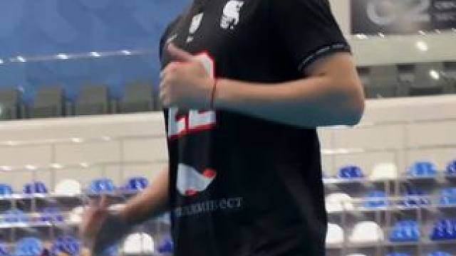 #张景胤 明天就能看见他打球了！！ps:这是我啥时候剪的……#排球