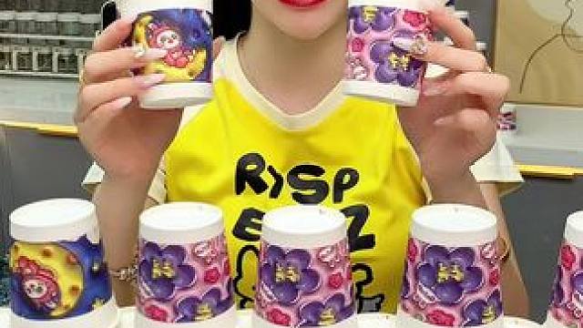 9.9到手200只#一次性纸杯  还是加大加厚的原生木浆材质，很硬实，无异味，平时泡个菜喝果汁饮料都