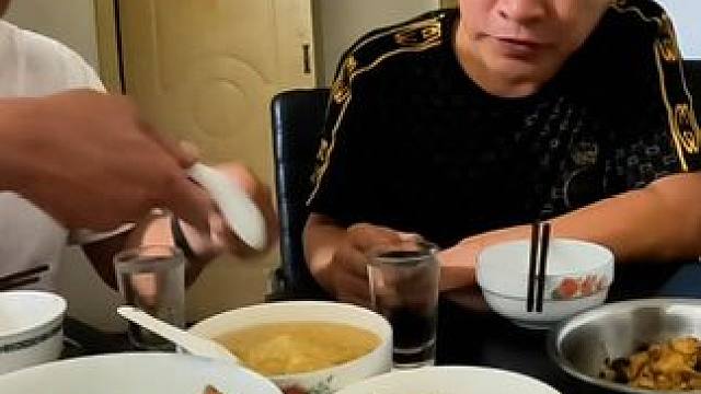 沙和尚来到加格达奇喝好了，一天三顿真厉害#兄弟干杯 #兄弟聚会 #酒蒙子系列 