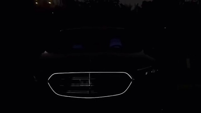 晚上，你坐着副驾驶，我带你去兜风