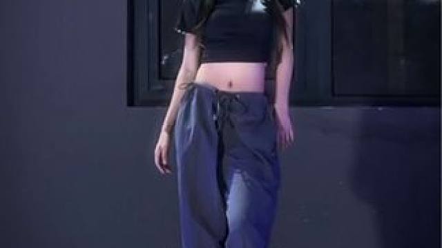 #shapeofyou #qian茜编舞 #翻跳 #氛围感 #舞蹈 来啦