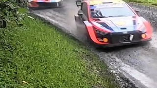 在复杂多变的赛道上，拉力赛就像一场激情四溢的动力盛宴，尽显内燃机的卓越风采#wrc拉力赛