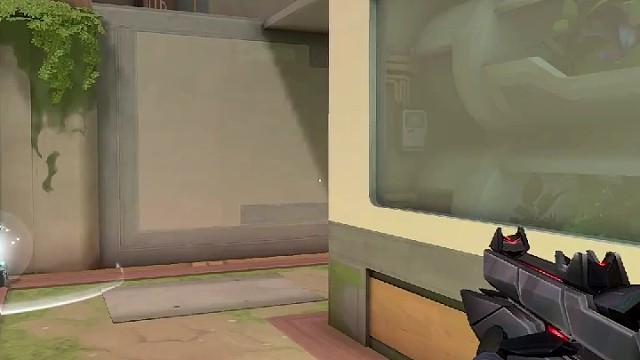 幽影：我烟呢？