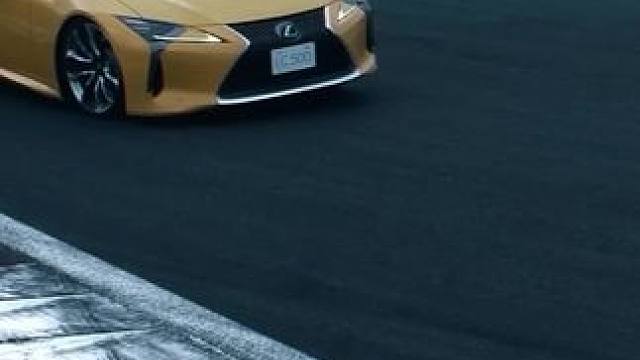 一台赛车的锐变过程 LEXUS RC F GT3  #专业车手 #弯道快才是真的快 #赛车文化 #赛