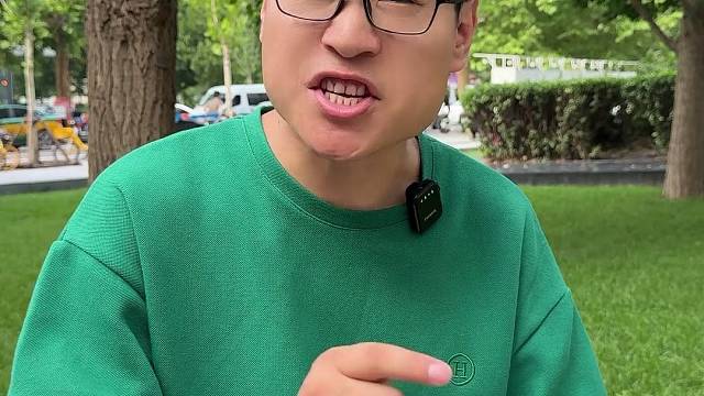 不要假装努力结局不会陪你演戏