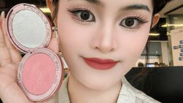 眼影腮红一盘搞掂，国风妆也很适配哦 #美妆 #妆面记录 #腮红 #花知晓仲夏夜腮红 #花知晓新品