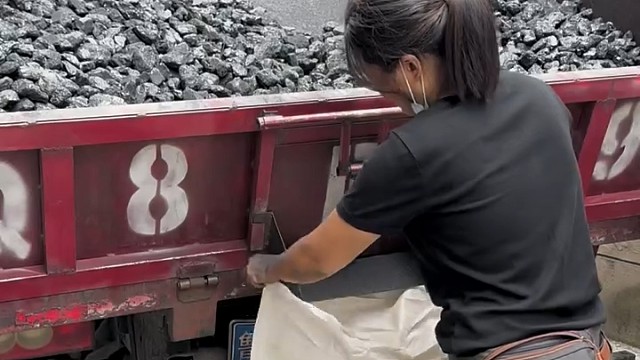 用汗水奋斗的人生最精彩！