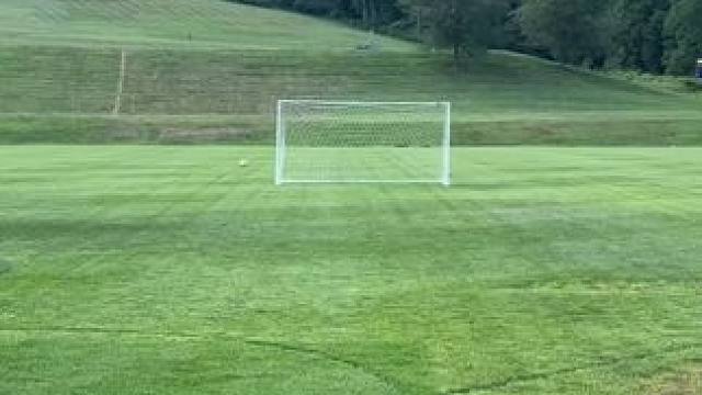 #唯有足球不可辜负 #dou来足球季 #足球 #遇见足球 我猜大概说的是你对吧？