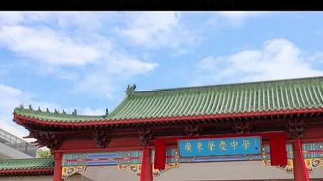 给家长三点建议;
一，既然决定了做体育特长生就盯着“牛高”去考，上“菜高”不如不上。
二，文化课决不