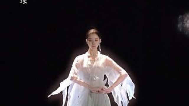 音乐一响 氛围感就来了《赵徽柔》 原创：馨瑶
#赵徽柔 #仙气古风舞蹈推荐 #南京舞蹈 #南京舞蹈培