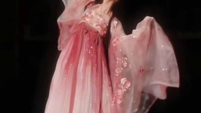 万般皆是命，半点不由人#古典舞 #前尘应念 #汉元素