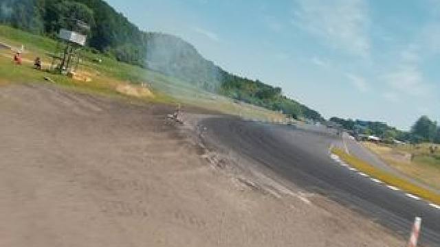 弯道快才是真的快#赛车 #速度与激情 #极限运动