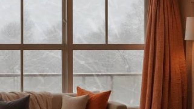 暴风雪天，在郊外度假公寓里，伴随巨大风雪，放松入睡 #白噪音 #助眠视频 #解压助眠 #放松助眠视频