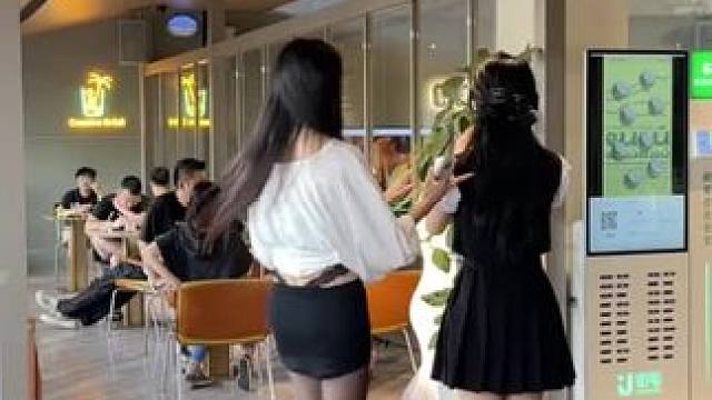 #这谁顶得住啊 #甜美女孩 #你要怎么抵抗我 #夏天的味道 #路人视角